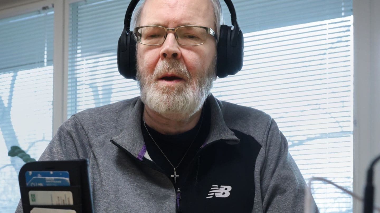 Teknologia | Aalto-yliopiston tutkijat kehittivät teko­älypalvelun, joka saattaa olla ratkaisu vanhusten yksinäisyyteen